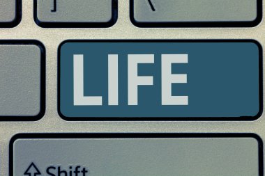 Hayat gösterilen metin işareti. Kavramsal fotoğraf varlığı bir bireysel insan ve hayvan canlılık