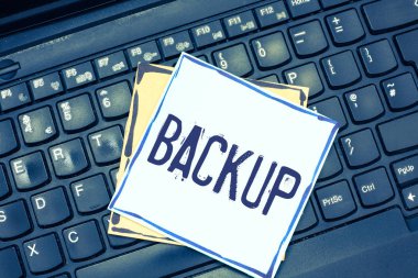 Yedekleme yazma el yazısı metin. Dosya veya orijinal kaybettim diye hasarlı yapılan diğer öğe veri kavramı anlam kopyasını