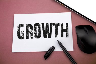 Büyüme gösteren Not yazma. İş fotoğraf boyutu veya suyu alma büyük yaşlanma artırma işlemi vitrine