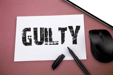 Suçlu gösteren Not yazma. Kusurlu veya belirtilen zalimler Admitting eylem sorumlu vitrine iş fotoğraf