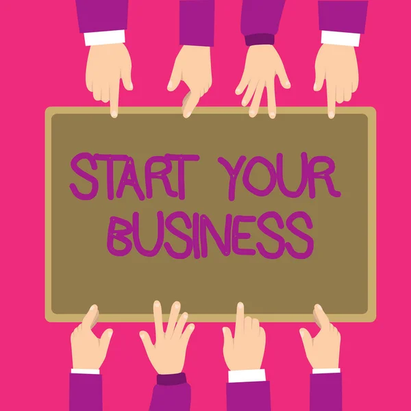 Tekst teken weergegeven: Start Your Business. Conceptuele foto gaan op een nieuwe wagen maken nieuwe Product Services — Stockfoto