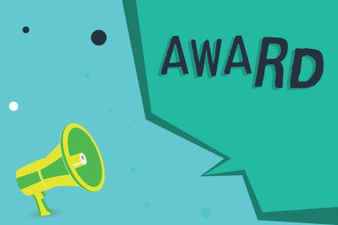 Ödülü gösterilen Not yazma. Ödül ve öteki bir başarı onuruna verilen tanıma vitrine iş fotoğraf