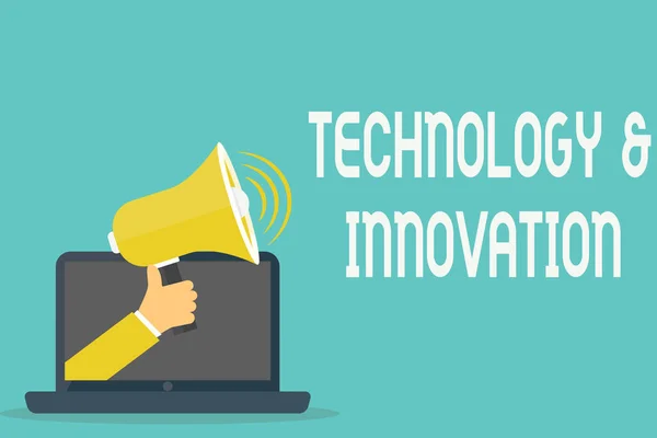 Χειρόγραφου κειμένου Technologyandinnovation. Έννοια που σημαίνει εφαρμογή της την καλύτερη λύση για νέες ανάγκες της αγοράς — Φωτογραφία Αρχείου