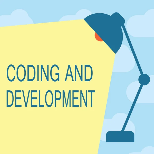 Sinal de texto mostrando Codificação e Desenvolvimento. Foto conceitual Programação Construção de programas de montagem simples — Fotografia de Stock