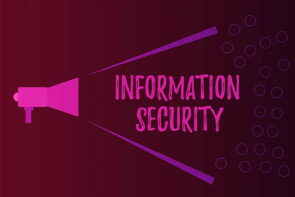 情報セキュリティを示すメモを書く。INFOSECを紹介するビジネス写真不正アクセスの防止保護 — ストック写真