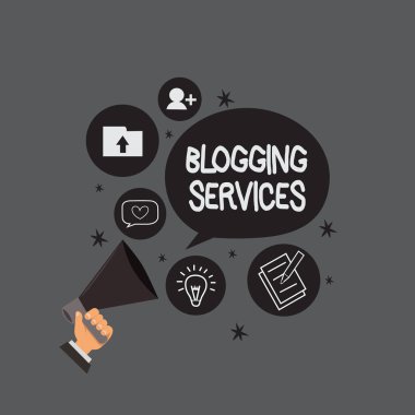 Blog Servislerini gösteren bir not yazıyorum. Sosyal ağ kurma tesisinin bilgi verici gazeteciliğini gösteren iş fotoğrafı
