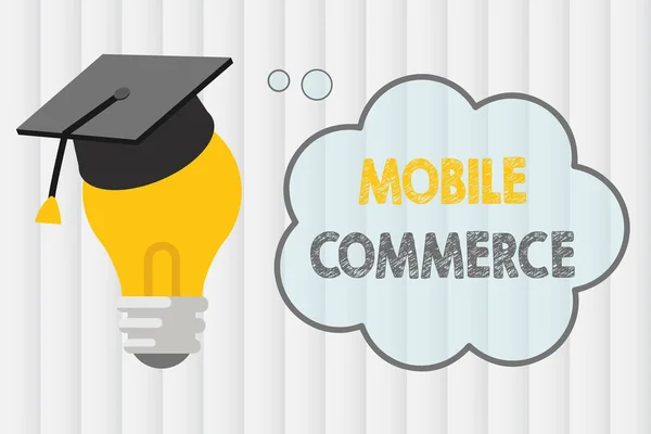 Tekstbord met Mobile Commerce. Conceptuele foto Mobiele telefoon gebruiken om online commerciële transacties uit te voeren — Stockfoto