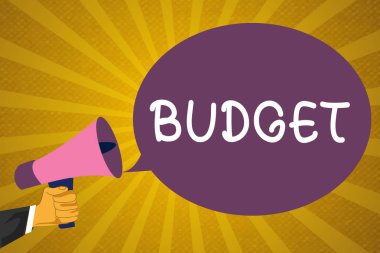 Bütçe gösterilen Not yazma. İş fotoğraf vitrine tahmini gelir ve gider, zaman dilimi için tanımlanan