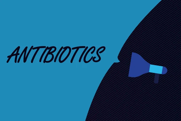 Ordet skriva text antibiotika. Affärsidé för läkemedel som används vid behandling och förebyggande av bakteriella infektioner — Stockfoto