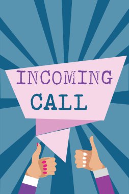 Gelen çağrı gösterilen Not yazma. Başparmak yukarıya onay konuşma balonu ışınları arka plan iş fotoğraf gelen alınan arayan kimliği telefon sesli mesaj Vidcall adam kadın vitrine eller.