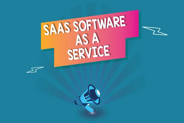 Texto de escritura de palabras Saas Software as A Service. Concepto de negocio para el uso de aplicaciones basadas en la nube a través de Internet —  Fotos de Stock