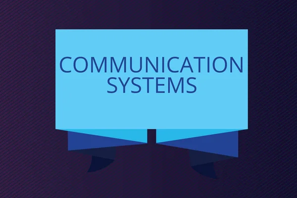 Szövegírás Kommunikációs rendszerek. A gépek információáramlásának üzleti koncepciója a jelek továbbítására — Stock Fotó