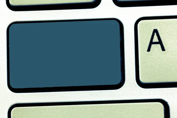 Πρότυπο σχεδίασης επιχειρήσεων κενό πρότυπο απομονωμένες μινιμαλιστικό διάταξη του γραφικού για διαφήμιση πλήκτρο πληκτρολογίου πρόθεση να δημιουργήσει μήνυμα υπολογιστή, πιέζοντας το πλήκτρο πληκτρολόγιο ιδέα — Φωτογραφία Αρχείου