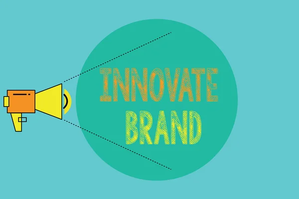Escritura a mano conceptual que muestra Innovate Brand. Foto de negocios mostrando significativa para innovar productos, servicios y más — Foto de Stock