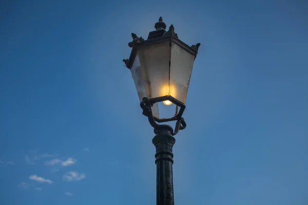 Ontwerp bedrijfsconcept lege kopie tekst voor Web banners promotionele materiële mock up sjabloon licht post blauwe verlichten ideeën bericht reflectie gedachten bedoelingen — Stockfoto