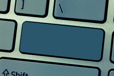 Tasarım iş kavramı iş reklam Web sitesi tanıtım için boş sosyal medya reklam klavye tuşuna basarak tuş takımı fikir bilgisayar iletisi oluşturmak için niyet afiş