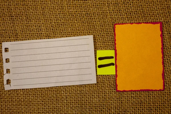 Επαγγελματίες κενό πρότυπο για διάταξη για πρόσκληση ευχετήρια κάρτα προώθησης αφίσα κουπόνι από γιούτα σάκο κατάστρωμα, λευκή σελίδα εμφανίζονται λέξεις, κόκκινο δανείζουν κίτρινο Σημείωση μέσα ίσο σημάδι — Φωτογραφία Αρχείου
