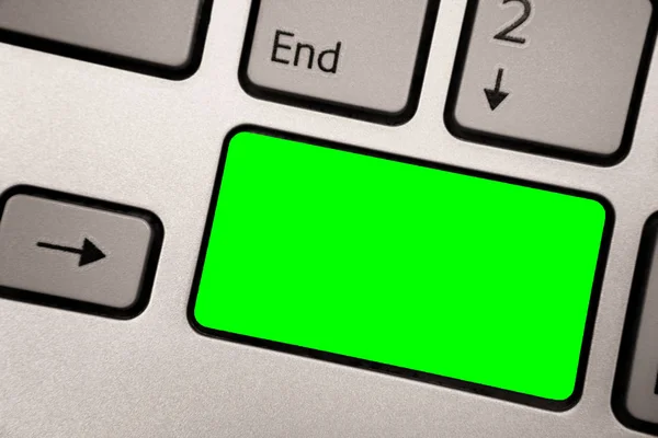 Tasarım iş kavramı boş kopya metin şablonu klavye yeşil anahtar gibi bir niyetim kadar promosyon malzeme sahte Web afiş oluşturmak yansıma belge bilgisayar — Stok fotoğraf