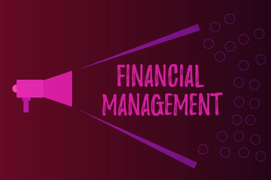 Finansal Yönetimi gösteren bir not yazıyorum. Para ve Fonları Yönetmenin Etkili ve etkili bir yolu