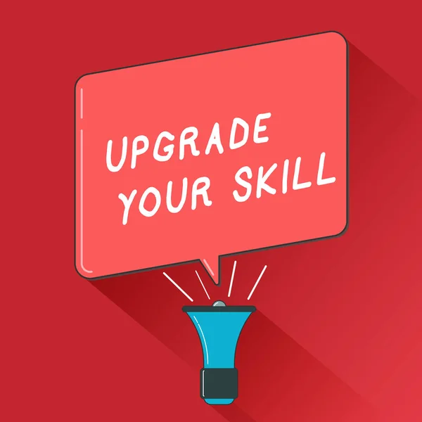 Uwaga: pisanie Wyświetlono Upgrade Your Skill. Biznesowe zdjęcie prezentujący poszerzyć zakres wiedzy Optymalizacja umiejętności rzemiosła — Zdjęcie stockowe