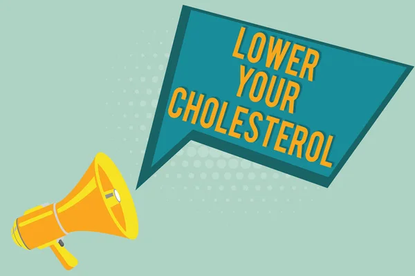 Sinal de texto mostrando Abaixe seu colesterol. Foto conceitual Reduzir a ingestão de alimentos gordurosos Faça exercício físico regular — Fotografia de Stock