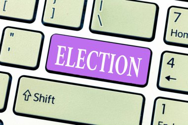 Kavramsal el seçim gösterilen yazma. Resmi ve organize bir seçim siyasi office için oy göstererek vitrine iş fotoğraf