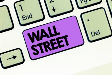 Wall Street gösterilen metin işareti. Kavramsal fotoğraf ev New York Menkul Kıymetler Borsası Brokerages karargahı