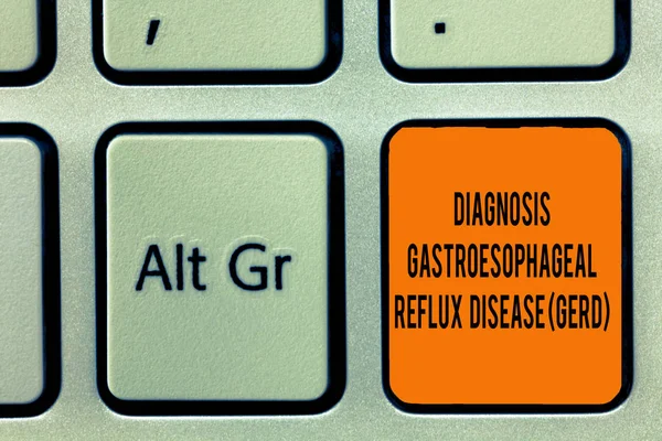 Escritura a mano redacción de textos Diagnóstico Enfermedad por Reflujo Gastroesofágico Gerd. Concepto que significa trastorno digestivo — Foto de Stock