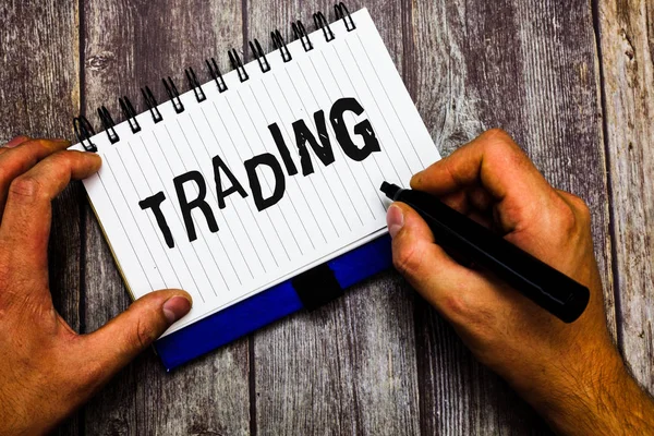 Writing Obs visar Trading. Företag foto skylta åtgärd att köpa sälja varor tjänster relaterade till marknaden Forex — Stockfoto