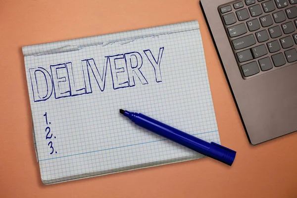Signo de texto que muestra Delivery. Fotografía conceptual acción de entrega de cartas paquetes o mercancías Dar a luz — Foto de Stock