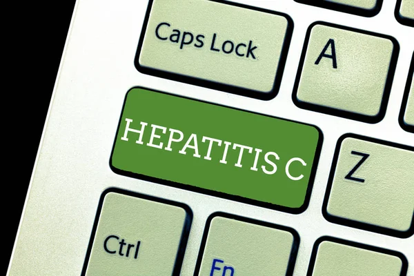 Handskrift text skriver hepatit C. konceptet vilket innebär Inflammation i levern på grund av en virusinfektion lever sjukdom — Stockfoto