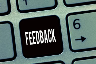 Geribildirim gösterilen metin işareti. Ürün demonstratings perforanalysisce tepkiler görevin hakkında kavramsal fotoğraf bilgi