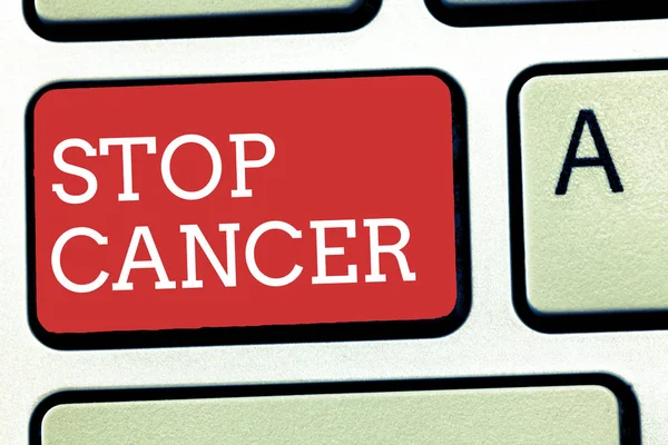 テキスト記号停止癌を示します。概念的な写真癌の罹患率を削減する対策に積極的なの練習 — ストック写真
