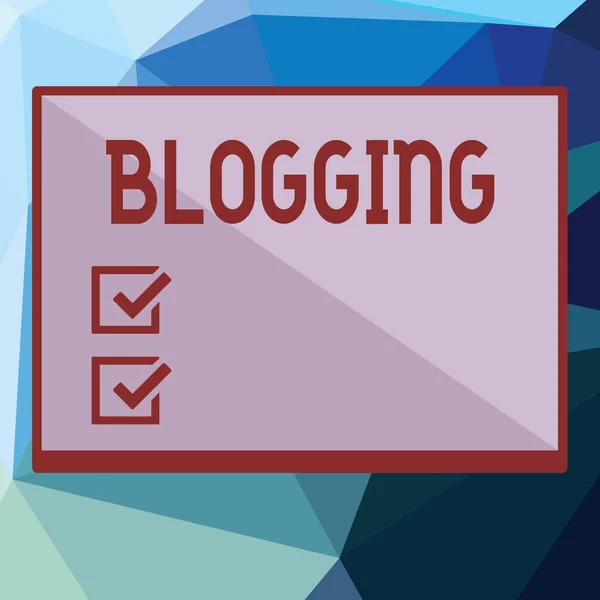 Σύνταξη σημείωσης δείχνοντας Blogging. Επαγγελματίες φωτογραφία προβάλλοντας γράφει υλικό για ένα blog σε απευθείας σύνδεση ψηφιακή σύγχρονης επικοινωνίας — Φωτογραφία Αρχείου