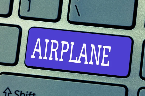 Handgeschreven tekst vliegtuig. Begrip betekenis van luchtvaartuigen voertuig ontworpen voor reizen aerial transport — Stockfoto