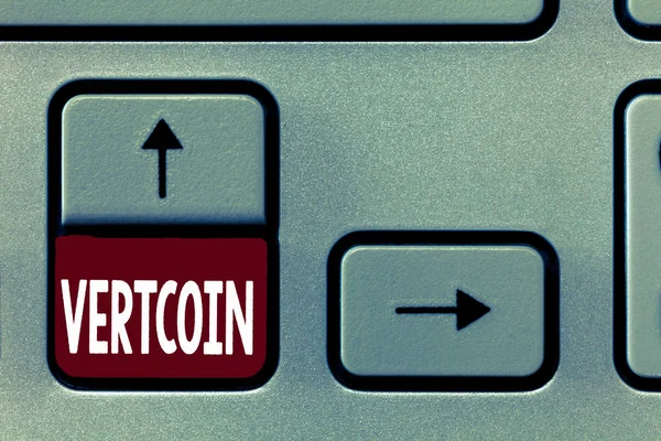 Tekst intoetsen de Word Vertcoin. Businessconcept voor Cryptocurrency Blockchain digitale valuta verhandelbare token — Stockfoto