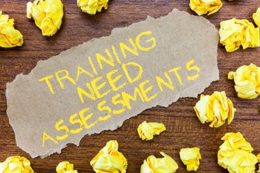 Metin eğitim gerekir değerlendirmeler yazılı kelime. İş kavramı için boşluğu doldurmak için gereken egzersiz belirlemek