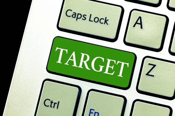 Escribiendo una nota que muestra Target. Foto de negocios mostrando persona objeto o lugar seleccionado como objetivo de ataque Objetivo de vida —  Fotos de Stock