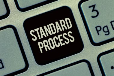 Standart Süreç 'i gösteren not yazılıyor. İş fotoğraflarının sergilenmesi kuralları nihai ürün kalitesiyle eşleştirilir