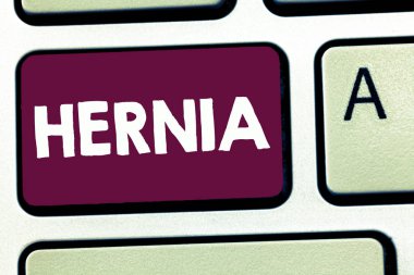 Fıtık gösterilen metin işareti. Kavramsal fotoğraf anormal çıkış doku veya organ kavite duvarı