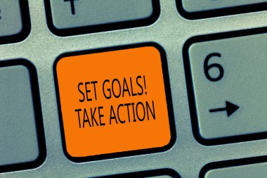 Ayarla hedefleri almak eylem gösteren Not yazma. Hareket üzerinde belirli bir vitrine ve açıkça koydu planları iş fotoğraf