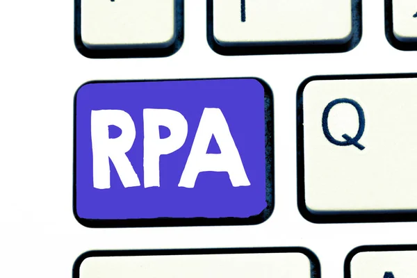 Tekst pisma Rpa. Co oznacza korzystanie z oprogramowania z sztucznej inteligencji, aby wykonać zadanie podstawowe pojęcia — Zdjęcie stockowe