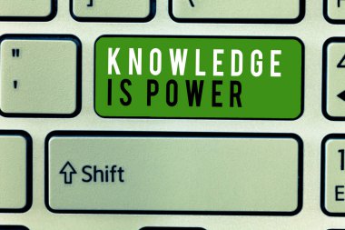 Bilgi güç gösterilen Not yazma. Deneyim ve eğitim edinilen becerileri vitrine iş fotoğraf