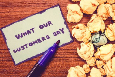 Kavramsal el ne bizim müşteriler Say gösterilen yazma. Tüketici reaksiyonları kullanıcıların geribildirim bilmek vitrine iş fotoğraf