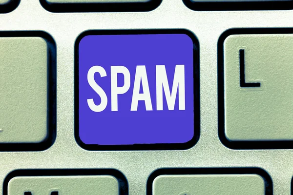 Signo de texto que muestra Spam. Foto conceptual Publicidad intrusiva Mensajes inapropiados enviados en Internet —  Fotos de Stock