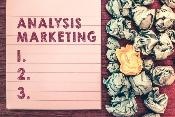 Pisanie tekstu Analiza tekstu Marketing. Koncepcja biznesowa ilościowej i jakościowej oceny rynku — Zdjęcie stockowe