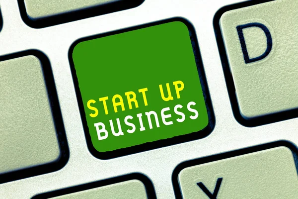 Writing note showing Start Up Business. Business photo showcasing Engaging to a New Venture Fresh Trading and Selling — Stock Photo, Image