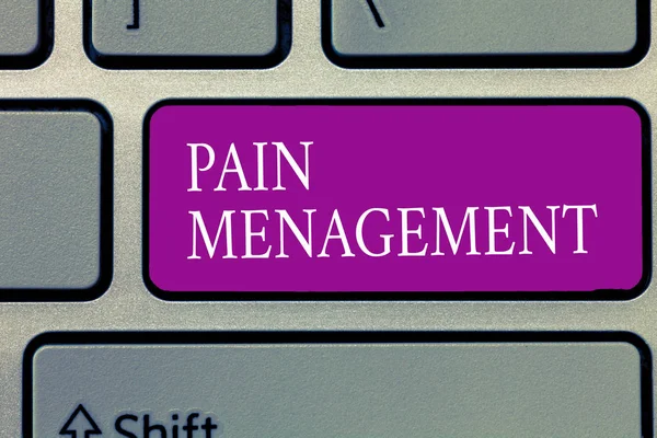 Scrittura concettuale a mano che mostra la gestione del dolore. Business photo text un ramo della medicina che utilizza un approccio interdisciplinare — Foto Stock
