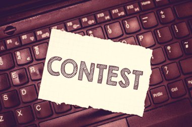 Kavramsal el yazma yarışması gösterilen. İş fotoğraf metin rekabet yapmak diğer gösteri ödül seçim için daha iyi