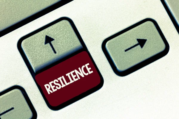 Texto escrito Resiliência. Conceito de negócio para Capacidade de recuperar rapidamente de dificuldades Persistência — Fotografia de Stock
